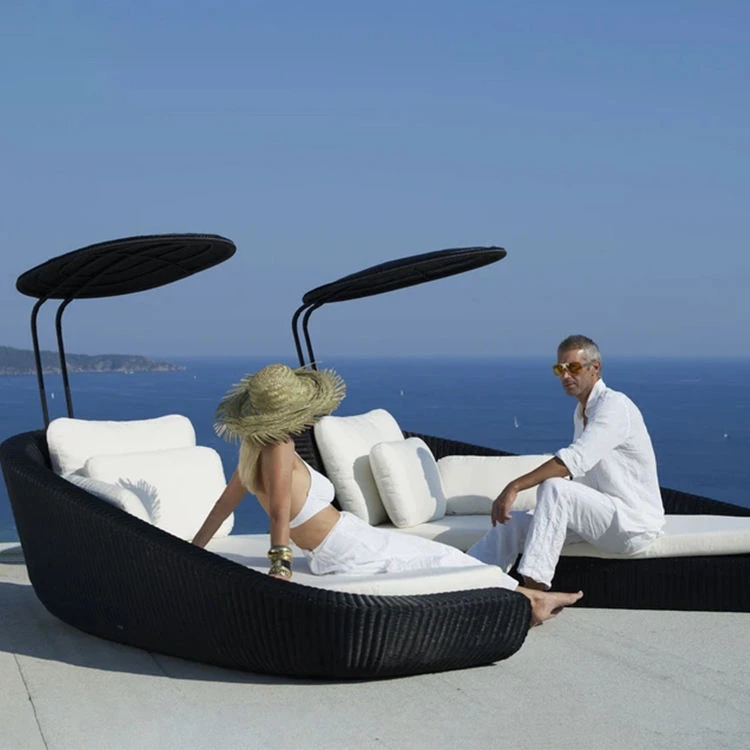 Outdoor Poolside Rattan Daybed