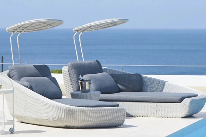 Outdoor Poolside Rattan Daybed